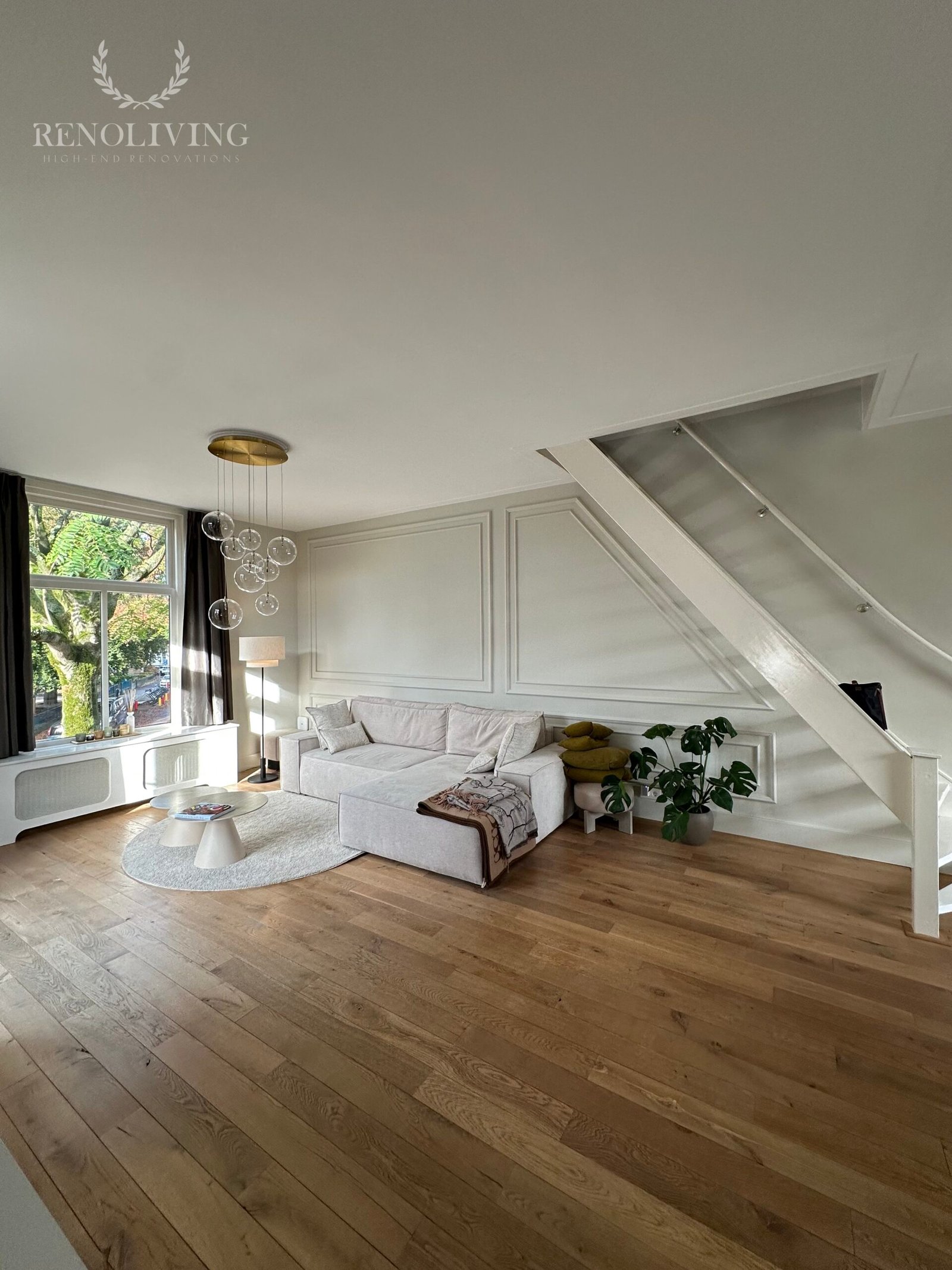 Moderne residentie aan het water in Rijsenhout.