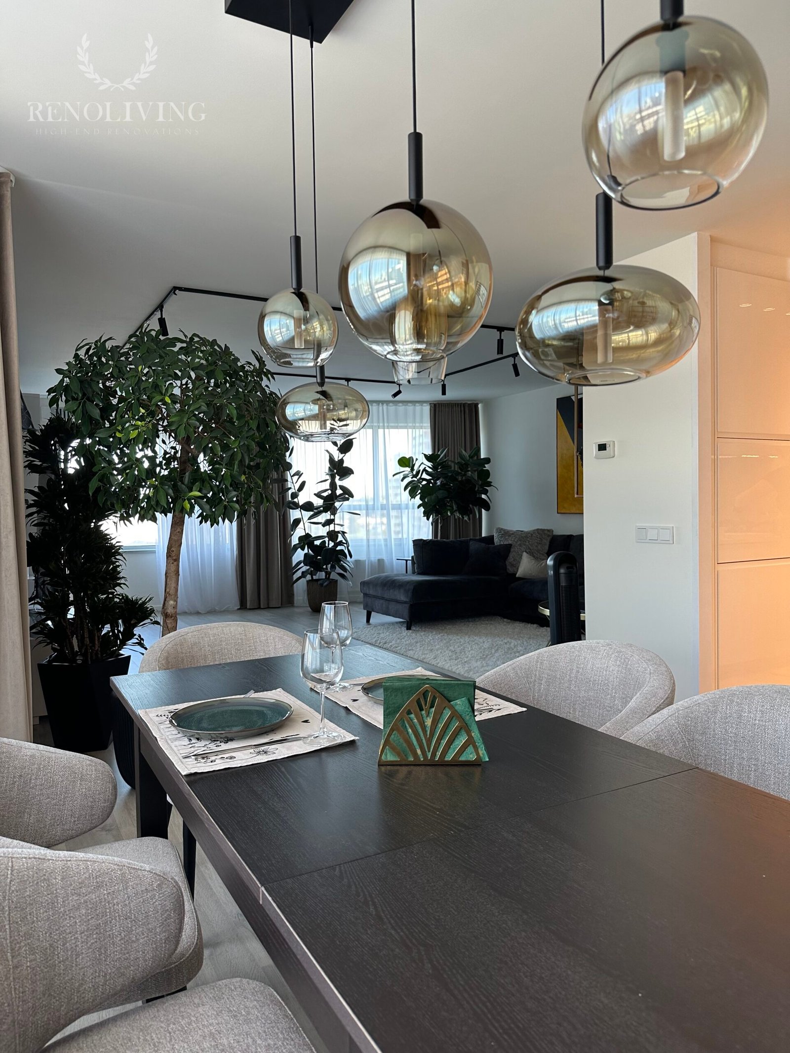 Executive kantoorruimte met akoestische wandpanelen.